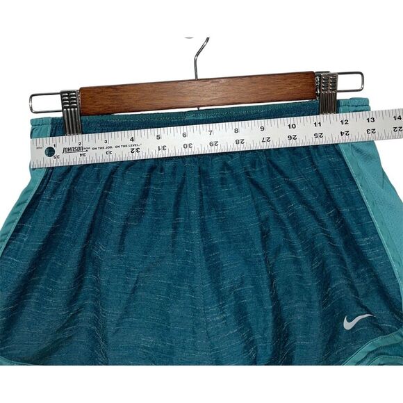 Nike Dri-Fit Women's Athletic Running Shorts Size Medium Green Workout - Picture 5 of 6